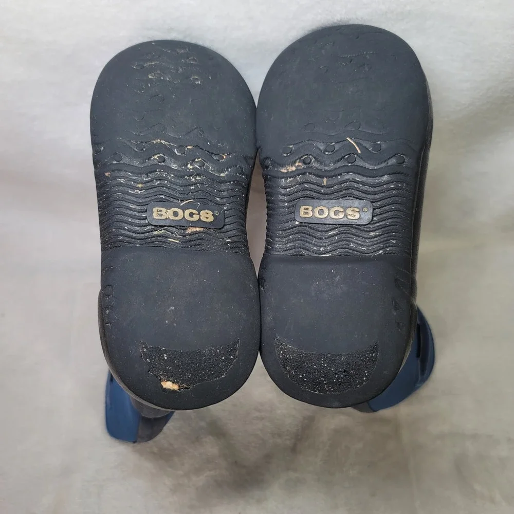 Bogs Kids Classic Waterproof Insulated Snow Boots Size 12 High Handles Blue